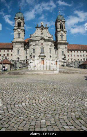 Kloster Einsiedeln Abbaye, Klosterplatz square, Einsiedeln, dans le canton de Schwyz, Suisse Banque D'Images