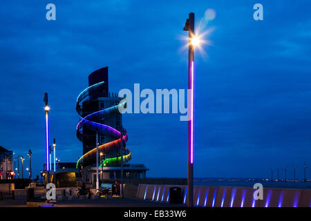 Le controversé Beacon, Esplanade, Redcar Banque D'Images