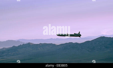Une AGM-86B manoeuvres du missile de croisière à lanceur aérien au cours de l'essai de l'Utah et gamme de formation lors d'un programme d'évaluation des systèmes d'armes nucléaires de la mission de combat simulé, 22 septembre 2014 dans l'Utah Banque D'Images