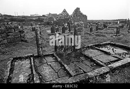 Tombes de soldats Romains 7 , 7ème siècle site monastique , appelé sept Églises sur l'INISHMORE, ÎLES D'ARAN, IRLANDE Banque D'Images