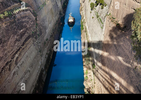 Canal de Corinthe, en Grèce. Banque D'Images