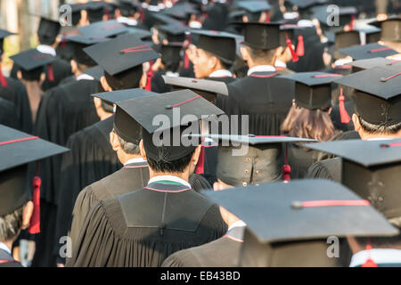 Retour des diplômés au cours de l'ouverture. Banque D'Images