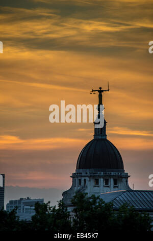 Au-dessus de la Statue de la Justice Lady Old Bailey au coucher du soleil à partir de 1 nouveaux Modifier Banque D'Images