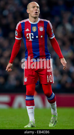 Manchester, UK. 25Th Nov, 2014. La Munich Arjen Robben en action au cours de l'UEFA Champions League Groupe e match de football entre Manchester City FC Bayern Munich et à Etihad Stadium à Manchester, en Grande-Bretagne, le 25 novembre 2014. Dpa : Crédit photo alliance/Alamy Live News Banque D'Images