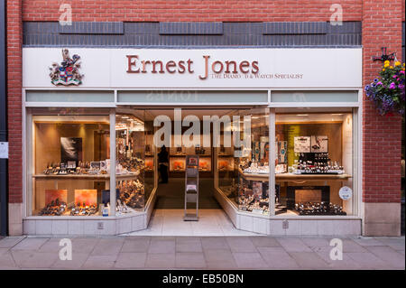 Le Ernest Jones watch shop magasin à Durham , Angleterre , Angleterre , Royaume-Uni Banque D'Images