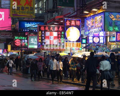 Chine Hong Kong Canton Road Mainland touristes chinois achats ici Banque D'Images