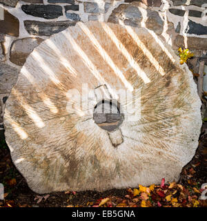 Pierre Antique roue de fraisage Banque D'Images