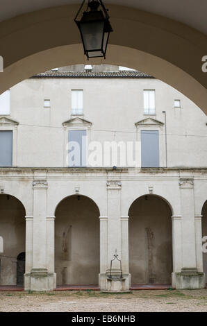 Musei Civici di Palazzo D'Avalos, Vasto, Abruzzo, Italie Banque D'Images