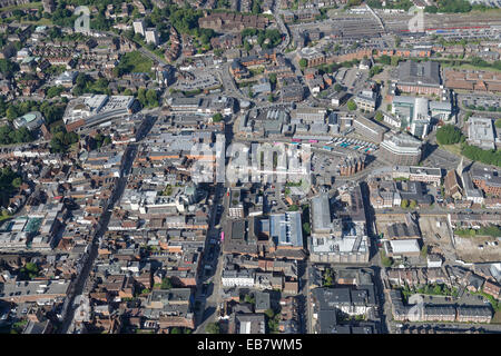 Une vue aérienne du centre de Guildford, Surrey, UK Banque D'Images