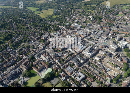 Une vue aérienne du centre de Guildford, Surrey, UK Banque D'Images