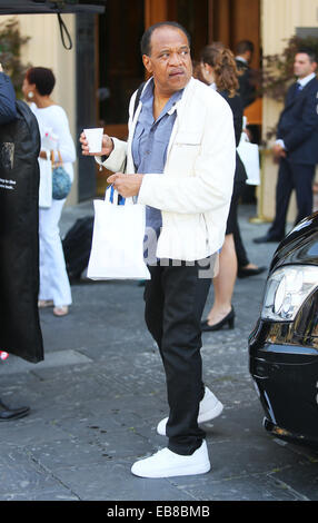 Les invités au mariage de Kim Kardashian et Kanye West quittant le Westin Excelsior Hotel à Florence où : Florence, Italie Quand : 25 mai 2014 Banque D'Images