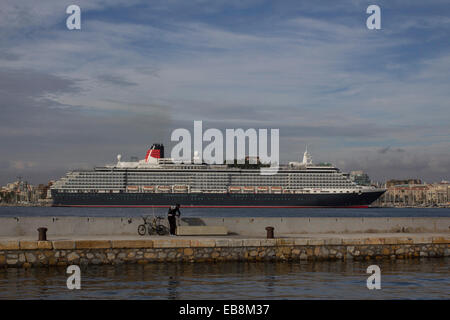 Cartagena, Espagne. 27 novembre, 2014. Reine Victory Croisière Départ de Cartagena à Barcelone : Crédit ABEL F. ROS/Alamy Live News Banque D'Images