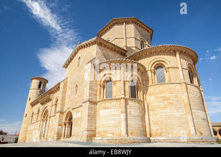 Église de San Martin de Fromista, Chemin de Saint-Jacques de Compostelle, Palencia, Espagne Banque D'Images