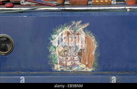 Hunca Munca 'view' de la souris bleue côté peint bateau péniche étroite, amarré quai bassin du Canal, le Castlefield, Manchester, UK Banque D'Images