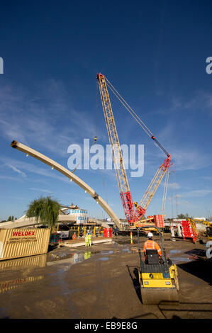 Royaume-uni, Angleterre, Surrey, Walton bridge construction Banque D'Images