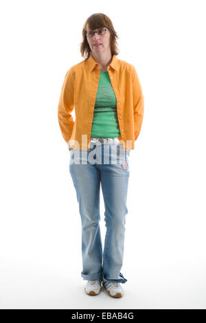Portrait d'une femme dans le studio de sourire, Banque D'Images