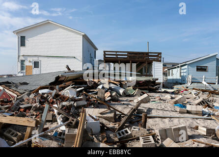 Breezy Point, NY, USA - Aug 3, 2012 - Pas de travaux de réhabilitation ont commencé à Breezy Point après le passage de l'Ouragan Sandy Banque D'Images