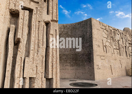 Monument de la découverte de l'Amérique à Plaza Columbus, Madrid, Espagne. Banque D'Images