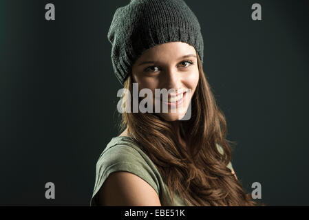 Portrait of Teenage Girl, Studio Shot Banque D'Images