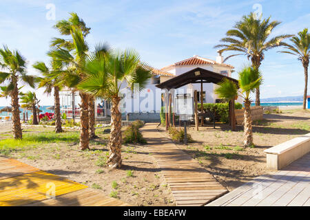 Restaurant de plage typique espagnol à Nerja sur la Costa Del Sol Banque D'Images