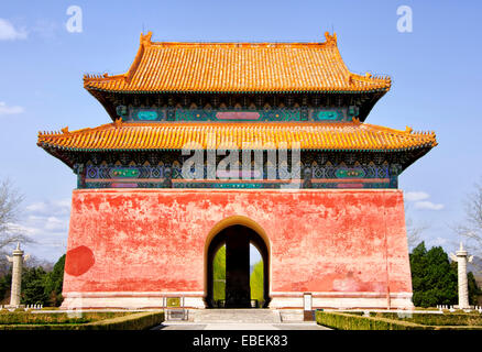 Les Tombeaux des Ming près de Beijing : Entrée de cimetière. Banque D'Images