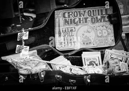 Le Crow Quill Night Owls effectuant dans le marché de Pike Place à Seattle Banque D'Images