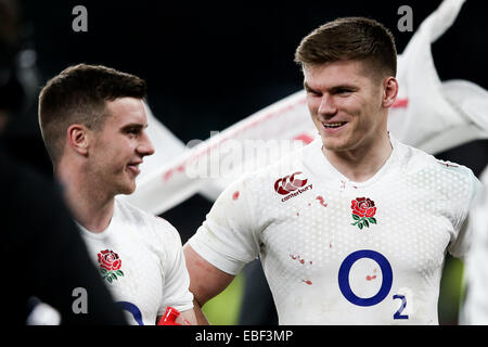 Londres, Royaume-Uni. 29 Nov, 2014. L'Angleterre et en Angleterre avec la Ford George Owen Farrell - QBE Internationaux de novembre - L'Angleterre contre l'Australie - Le Stade de Twickenham - Londres - 29/11/2014 - Pic Charlie/Forgham-Bailey Sportimage. Credit : csm/Alamy Live News Banque D'Images