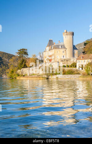 Château Ruphy dans Dungt au village du lac d'Annecy, Haute-Savoie, Rhône-Alpes, France Banque D'Images