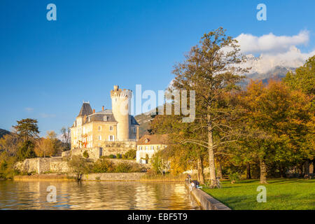 Château Ruphy dans Dungt au village du lac d'Annecy, Haute-Savoie, Rhône-Alpes, France Banque D'Images