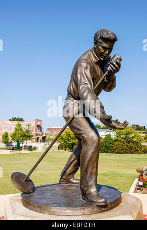 Le retour d'Elvis Presley en Statue Fairpark. Site de l'Elvis 1956 homecoming concert au Mississippi-Alabama State Fair Banque D'Images