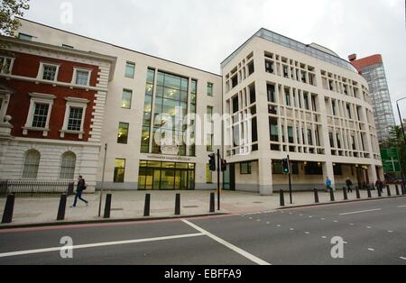 Vue générale GV de Westminster Magistrates Court, 181 Marylebone Road, Londres, Angleterre, SW1 5BR Banque D'Images