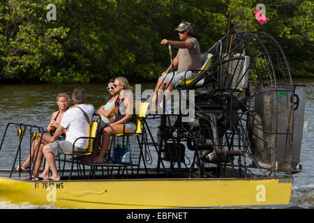 Tours en hydroglisseur Everglades City sur le Tamiami Trail en Floride du Sud. Banque D'Images