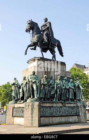 Monument équestre de Kaiser Friedrich Wilhelm III, roi de Prusse, place Heumarkt, Cologne, Rhénanie Banque D'Images