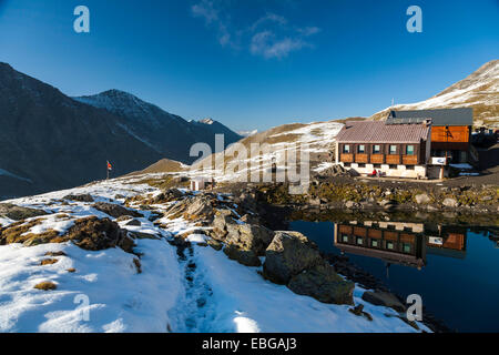 Rifugio lago verde, alpes cottiennes, prali, province de Turin, région du Piémont, Italie Banque D'Images