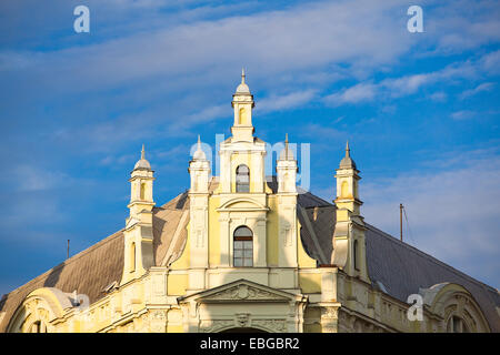 Prague, République tchèque : 20,2014 Republic-August historique entièrement rénové dans la rue avec des boutiques de luxe dans le centre-ville. Banque D'Images
