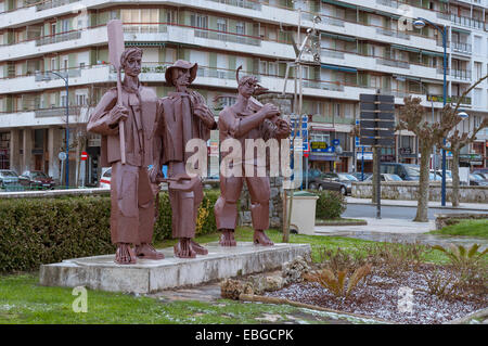 Monument à la mémoire des pêcheurs Laredo, Cantabrie, Espagne, Europe, Banque D'Images