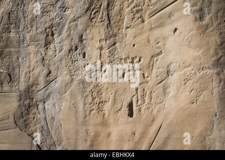 D'anciens pétroglyphes ou gravures sur le dessert murs de Chaco Canyon au Nouveau-Mexique Banque D'Images