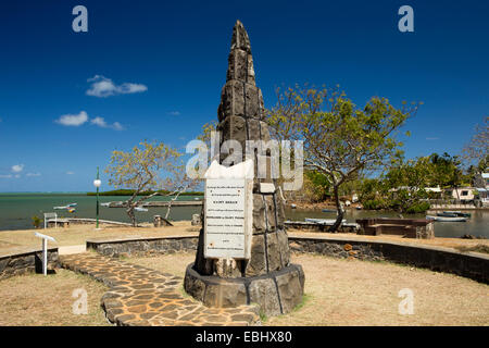 L'Ile Maurice, poudre d'Or Paul et Virginie monument sur pointe Banque D'Images