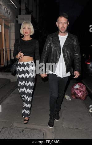 Sarah Harding et petit ami Mark Foster dehors et environ à Mayfair avec : Sarah Harding,Mark Foster Où : London, Royaume-Uni Quand : 29 mai 2014 Banque D'Images