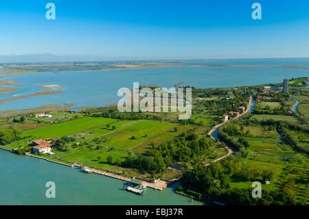 Vue aérienne de l'île de Torcello, lagune de Venise, Italie, Europe Banque D'Images