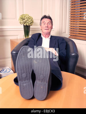 Michael Palin, humoriste, acteur, écrivain et présentateur de télévision photographié à Londres, en Angleterre. Banque D'Images