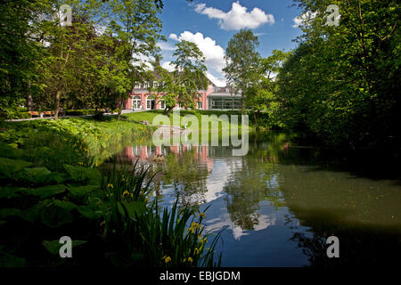 Château Oberhausen et Kaisergarten, Allemagne, Rhénanie du Nord-Westphalie, Ruhr, Oberhausen Banque D'Images