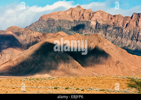 Gamme de montagne près de Tata dans le sud du Maroc, Maroc, Antiatlas, Tata Banque D'Images