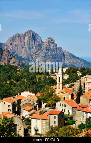 Vue village d'Evisa, France, Corse, Evisa Banque D'Images