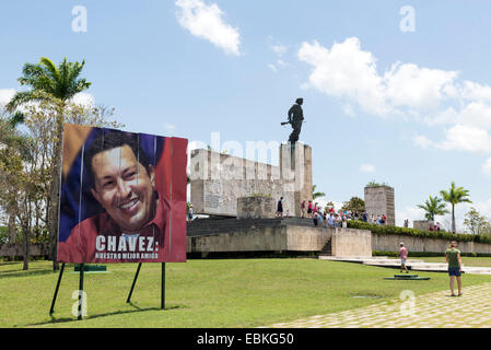 SANTA CLARA, CUBA, le 9 mai 2014. Les touristes visiter monument et mausolée d'Ernesto Che Guevara à Santa Clara, Cuba, le 9 mai 201 Banque D'Images