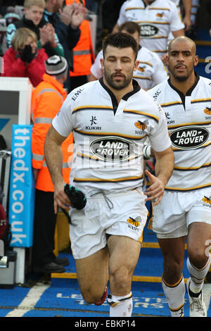 Leicester, Royaume-Uni. 29 Nov, 2014. Aviva Premiership Rugby. Leicester Tigers et London Wasps. Chris Bell (London Wasps) mène son équipe © Plus Sport Action/Alamy Live News Banque D'Images