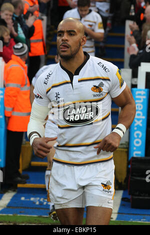 Leicester, Royaume-Uni. 29 Nov, 2014. Aviva Premiership Rugby. Leicester Tigers et London Wasps. Tom Varndell s'épuise au début du jeu. © Plus Sport Action/Alamy Live News Banque D'Images