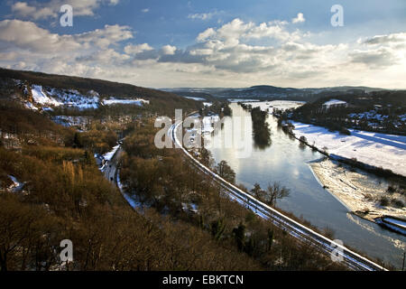 Vue du monument de Berger ruhrtal im Winter, l'Allemagne, en Rhénanie du Nord-Westphalie, Ruhr, Witten Banque D'Images