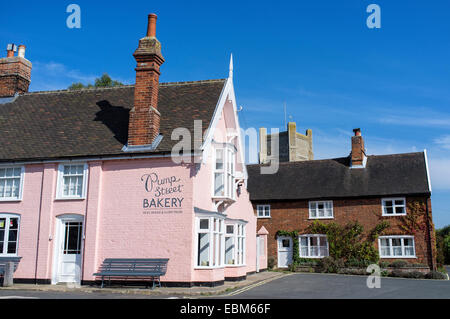 Boulangerie de la rue de la pompe dans le Suffolk en Angleterre Orford Banque D'Images