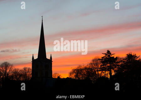 L'église Holy Trinity au coucher du soleil, Stratford-upon-Avon, Warwickshire, England, UK Banque D'Images